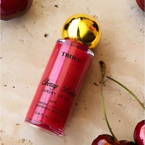 TRULY Beauty: Cherry Baby Luxury Peptide Lip Oil - Picture 12 of 12